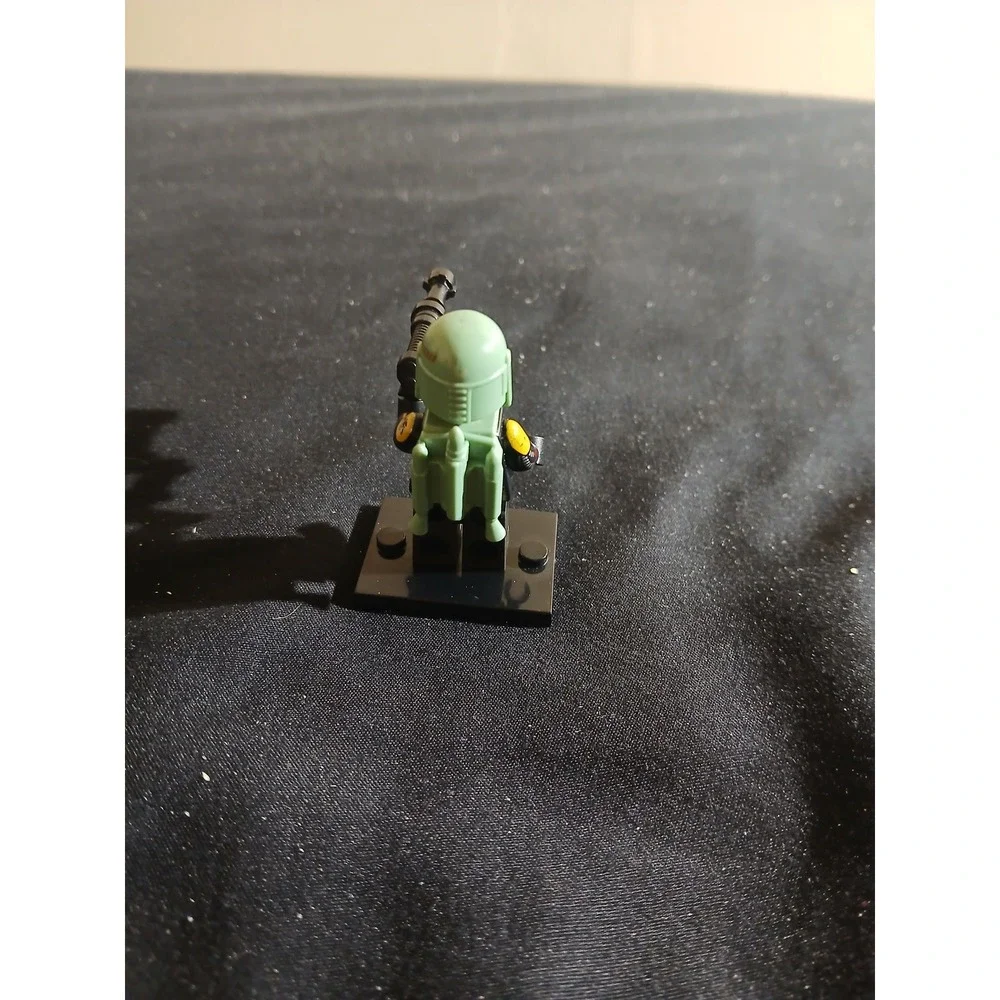 Lego Star Wars Boba Fett Minifigure with Jetpack and Blaster Rifle sw0002